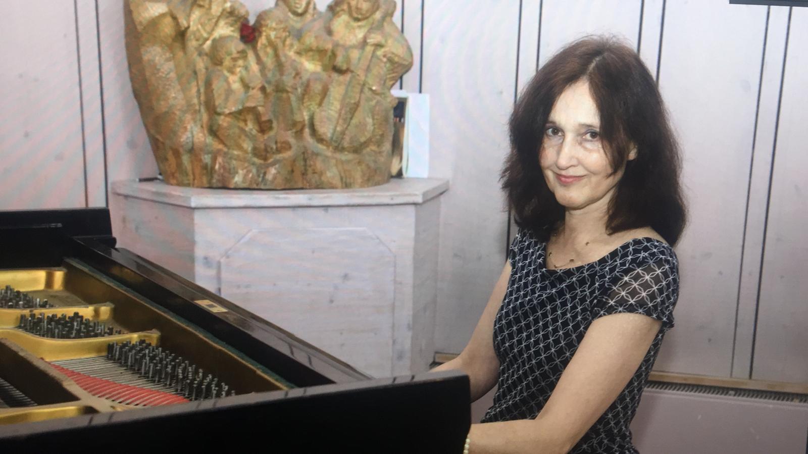 Klavierlehrerin Franziska Goldstein, Konzertpianistin